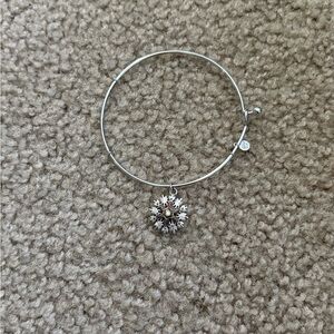 Elegant Silver Snowflake Bracelet